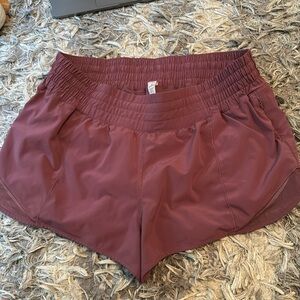 Lululemon hotty hot shorts